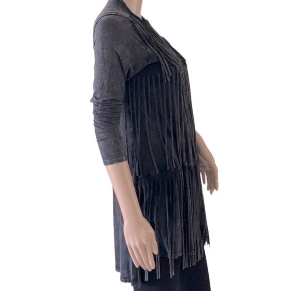 T-PARTY Cute, Casual Gray Fringed Open Front Sweater Size Medium … - Picture 2 of 9